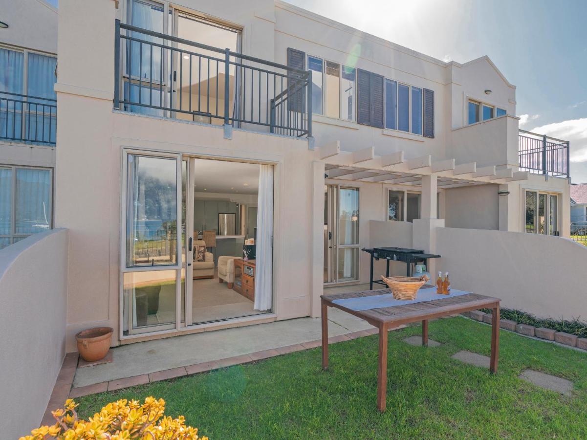 Tairua Waterfront Retreat - Tairua Apartment Eksteriør billede