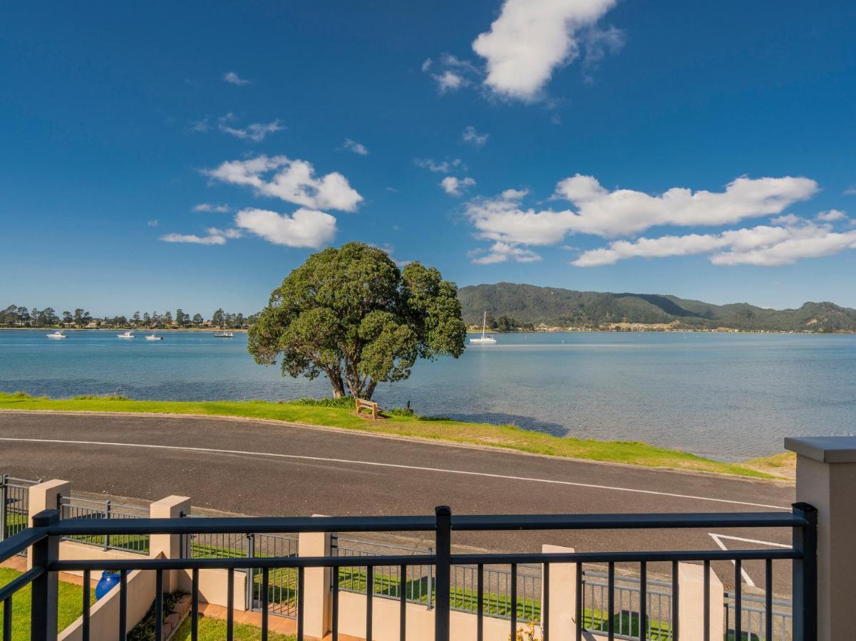 Tairua Waterfront Retreat - Tairua Apartment Eksteriør billede